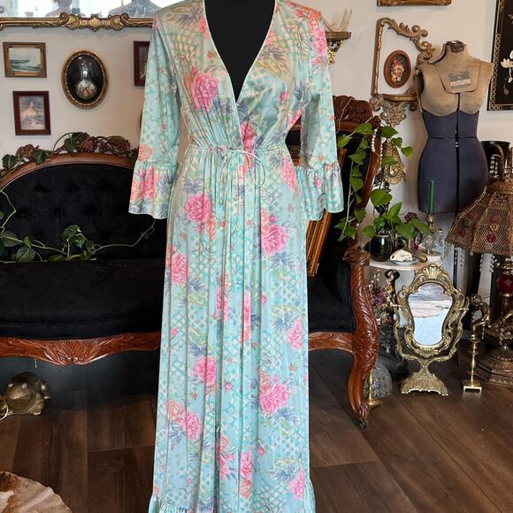 Vintage Vanity Fair blue pink floral robe lingerie ruffled sleeves hem size s - Picture 1 of 6